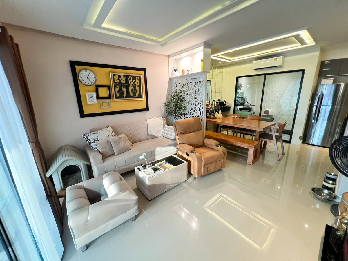 ขายทาวน์โฮมรามคำแหง หัวหมาก : ทาวน์โฮมใกล้ MRT สีส้ม รามคำแหง เชื่อมต่อได้ทั้งเส้น เลียบทางด่วน - รามคำแหง - พระราม 9 🚘