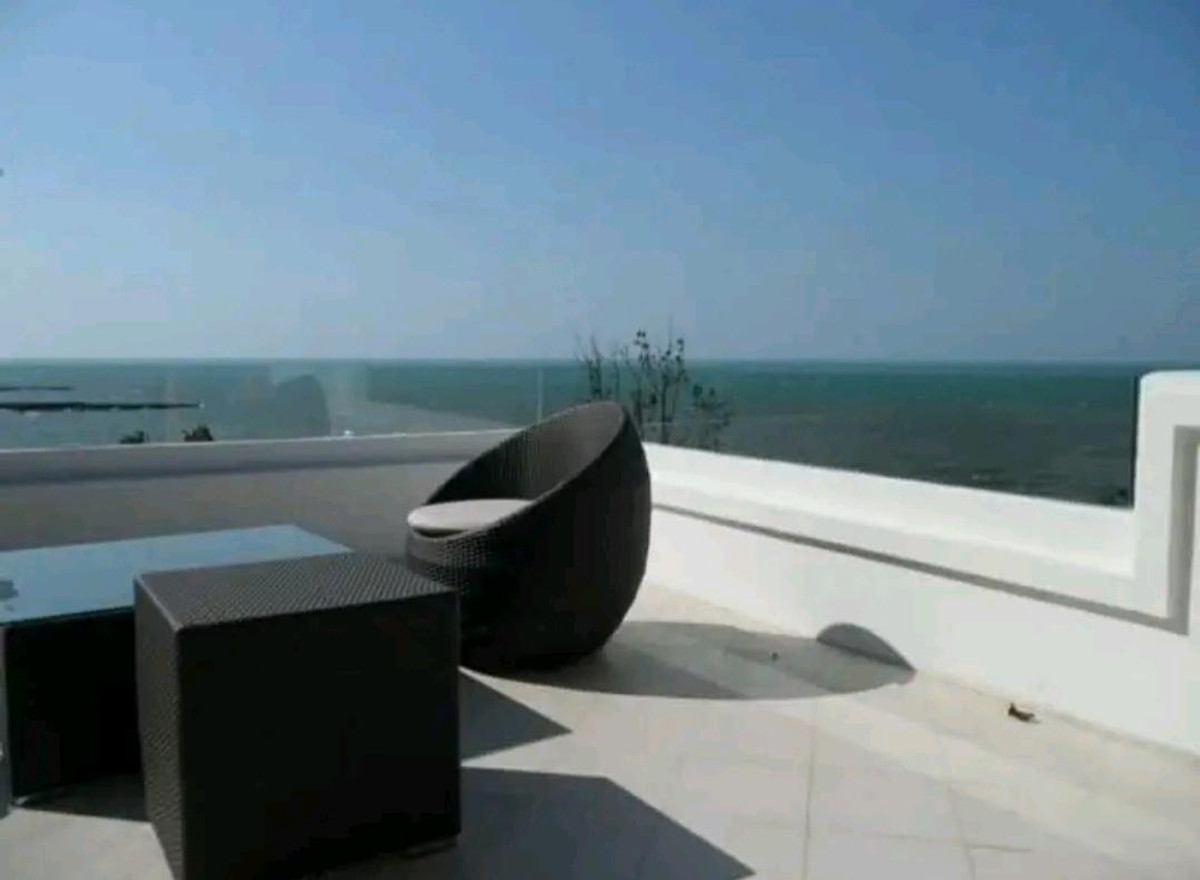 ขายพัทยา บางแสน ชลบุรี สัตหีบ : 🏖️ ขาย/ให้เช่า พูลวิลล่าหรูติดทะเลหาดวงศ์อมาตย์ พัทยาเหนือ ติด ปราสาทสัจธรรม ราคา 240 ลบ. | เช่า 350,000/ด. สนใจติดต่อ ลูกเจี๊ยบ 065-536-5165 🤍✨ #บ้านหรูพัทยา #พูลวิลล่าติดทะเล #LuxuryBeachfront #LookjeabKrittiya