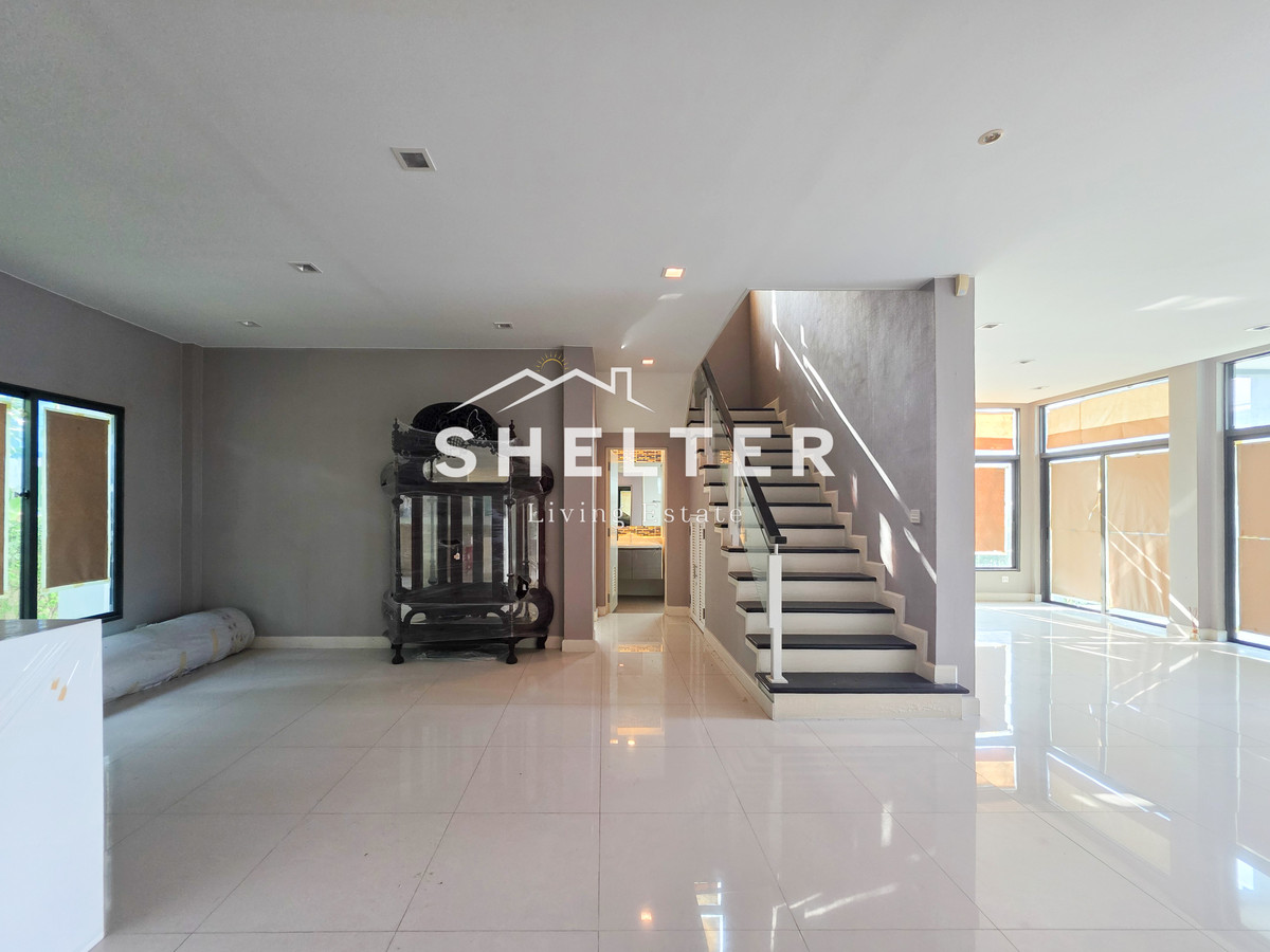 For SaleHousePattanakan, Srinakarin : Single house near the BTS, both yellow and orange. Can connect to both Srinakarin-Pattanakarn-Rama 9 Samitivej Hospital, ABAC University International School🚃