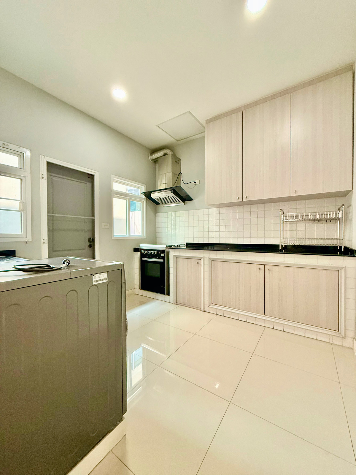 For SaleHousePattanakan, Srinakarin : Luxury Corner House for Sale – Grand Bangkok Boulevard Rama 9–Srinakarin