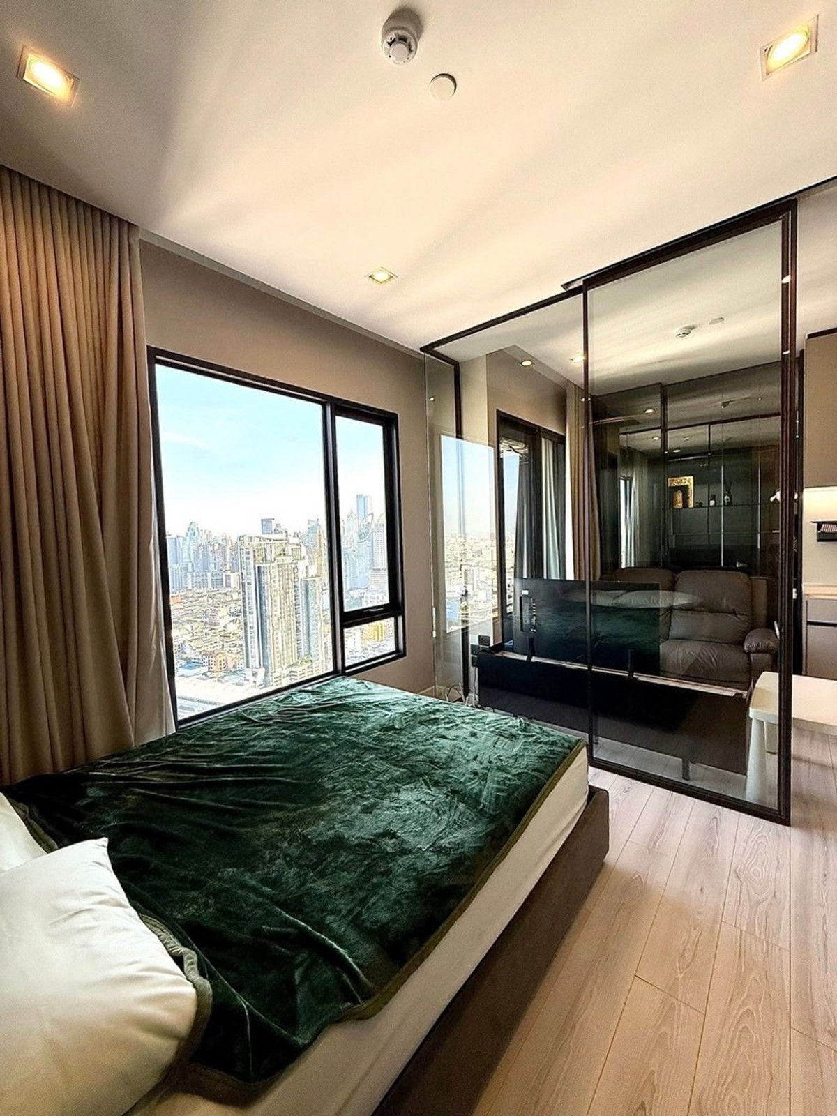 For RentCondoRatchathewi,Phayathai : For rent, The room phayathai, 34th floor, size 29 sq m, 1 bedroom, 1 bathroom, price 22,000 baht, ready to move in, negotiable🔥