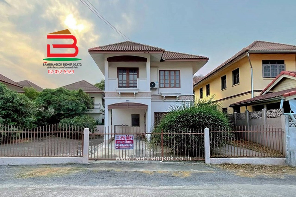 For SaleHousePathum Thani,Rangsit, Thammasat : Single house, Phonthisan Village 8 (near Lotus Sai Noi), area 80 sq m., Khlong Chet Subdistrict, Khlong Luang District. Pathum Thani Province