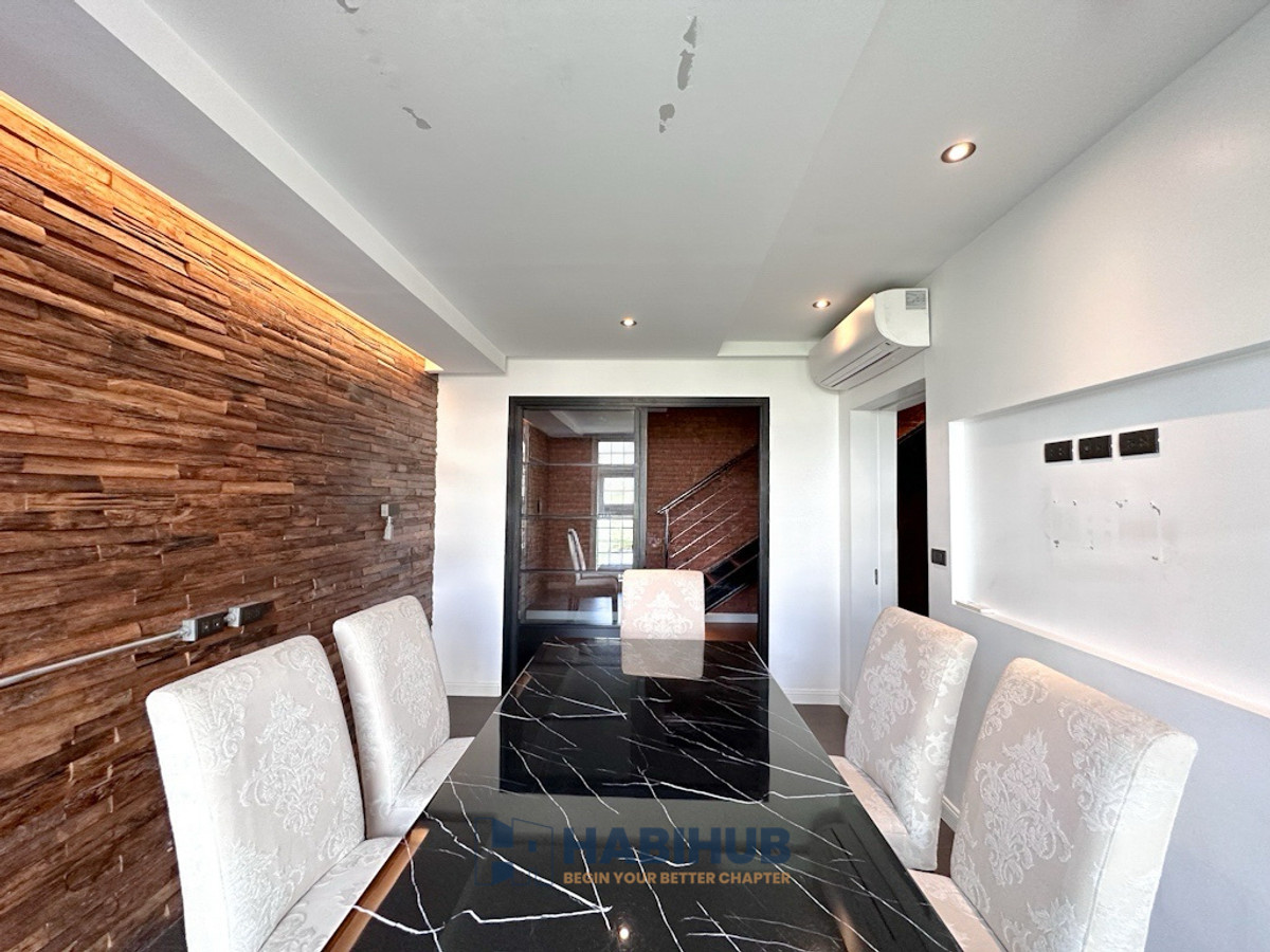 For SaleCondoOnnut, Udomsuk : 🏠✨ Penthouse Condominium 3 | 4 Bedroom Duplex Condo for Sale (HBH-HL-23)