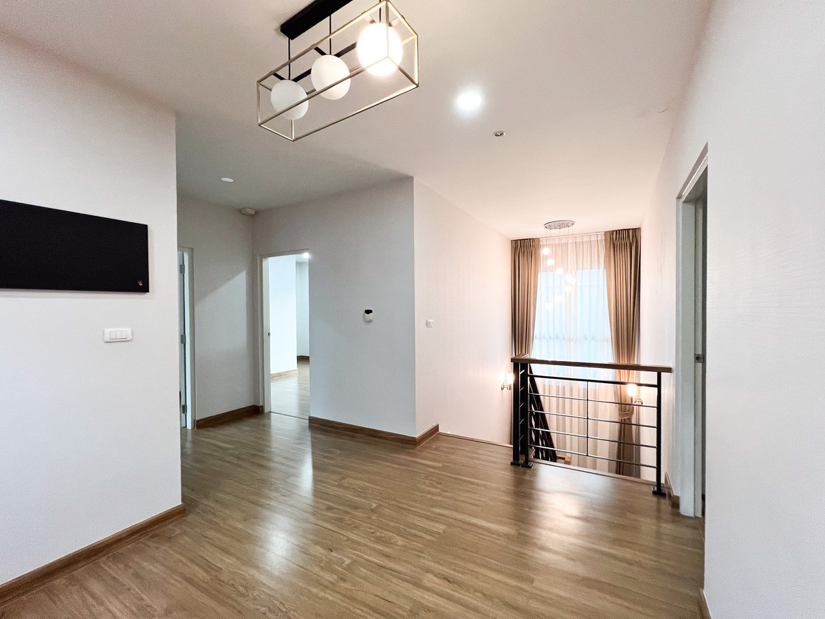 ขายบ้านสมุทรปราการ สำโรง : ขายบ้านเดี่ยว Centro บางนา-กิ่งแก้ว ราชาเทวะ สมุทรปราการ หลังใหญ่ ใกล้สนามบินสุวรรณภูมิ พร้อมอยู่