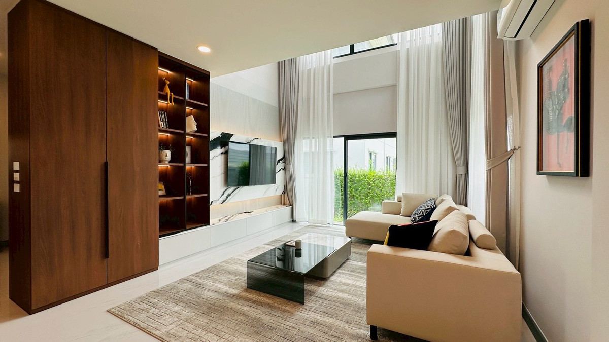 ให้เช่าบ้านบางนา แบริ่ง ลาซาล : ปล่อยเช่าบ้านเดี่ยวหรู 2ชั้น ใหม่แกะกล่อง✨ติดMega บางนา : โครงการ The City Bangna : ดีไซน์สวย เพดานสูงโปร่ง พร้อมห้องแม่บ้าน