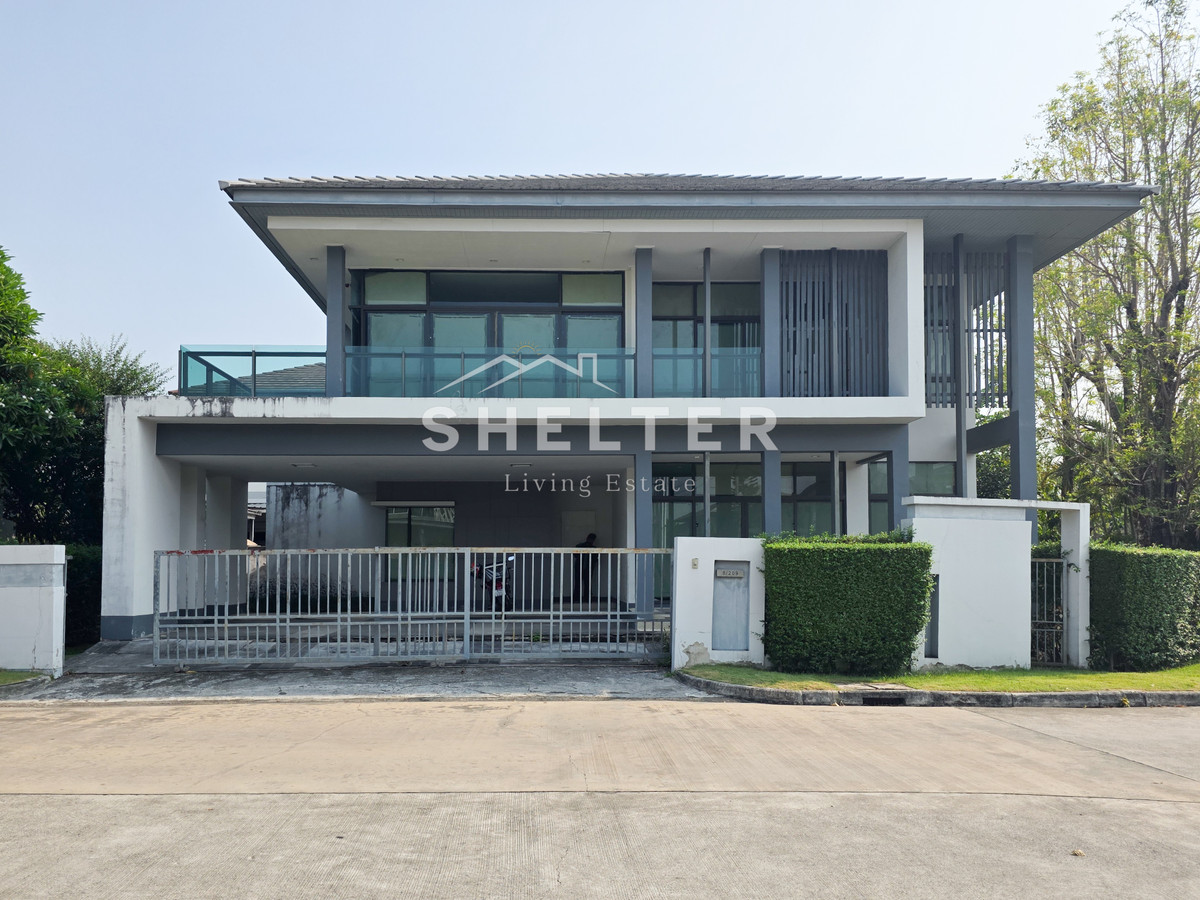 For SaleHousePattanakan, Srinakarin : Single house near the BTS, both yellow and orange. Can connect to both Srinakarin-Pattanakarn-Rama 9 Samitivej Hospital, ABAC University International School🚃