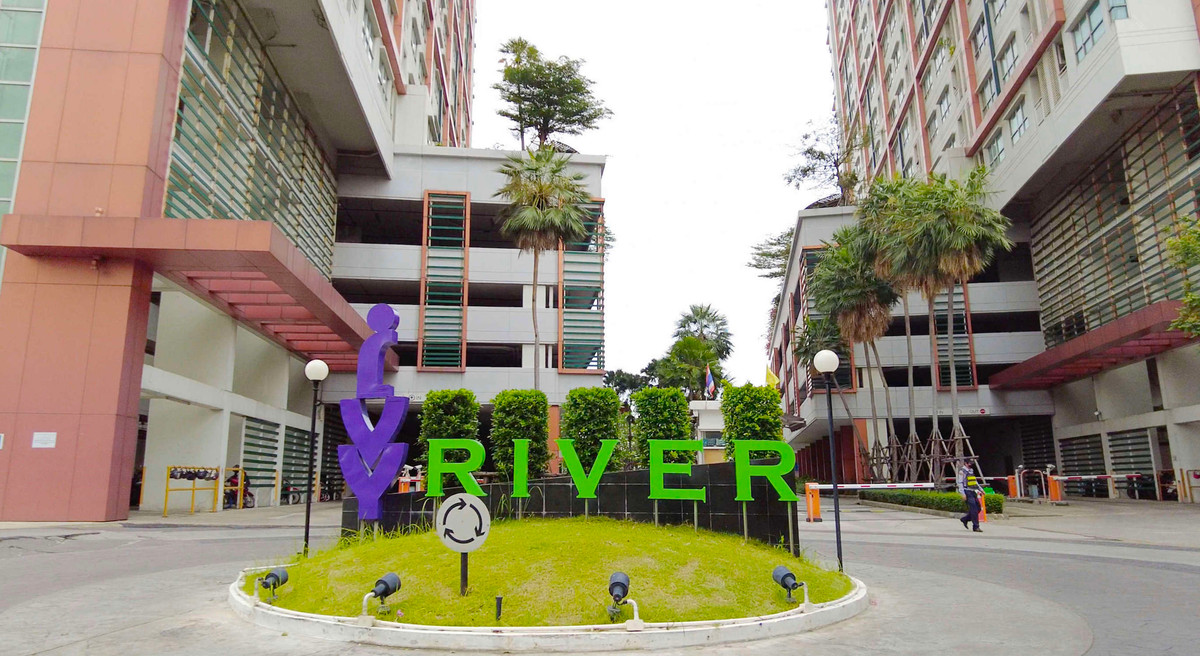 ขายคอนโดราษฎร์บูรณะ สุขสวัสดิ์ : ขายไอวี่ ริเวอร์ คอนโด (Ivy River Condo) รีโนเวทใหม่ ริมแม่น้ำเจ้าพระยา เขตราษฎร์บูรณะ กทม. 
