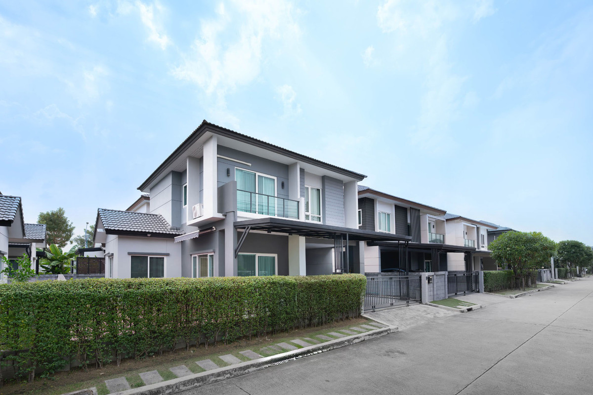 ขายบ้านบางแค เพชรเกษม : บ้านใหม่กริ๊บ ทำเลทอง กัลปพฤกษ์ ฟรี! เฟอร์ฯ ติดถนนเมน ราคาดีสุดในโครงการ