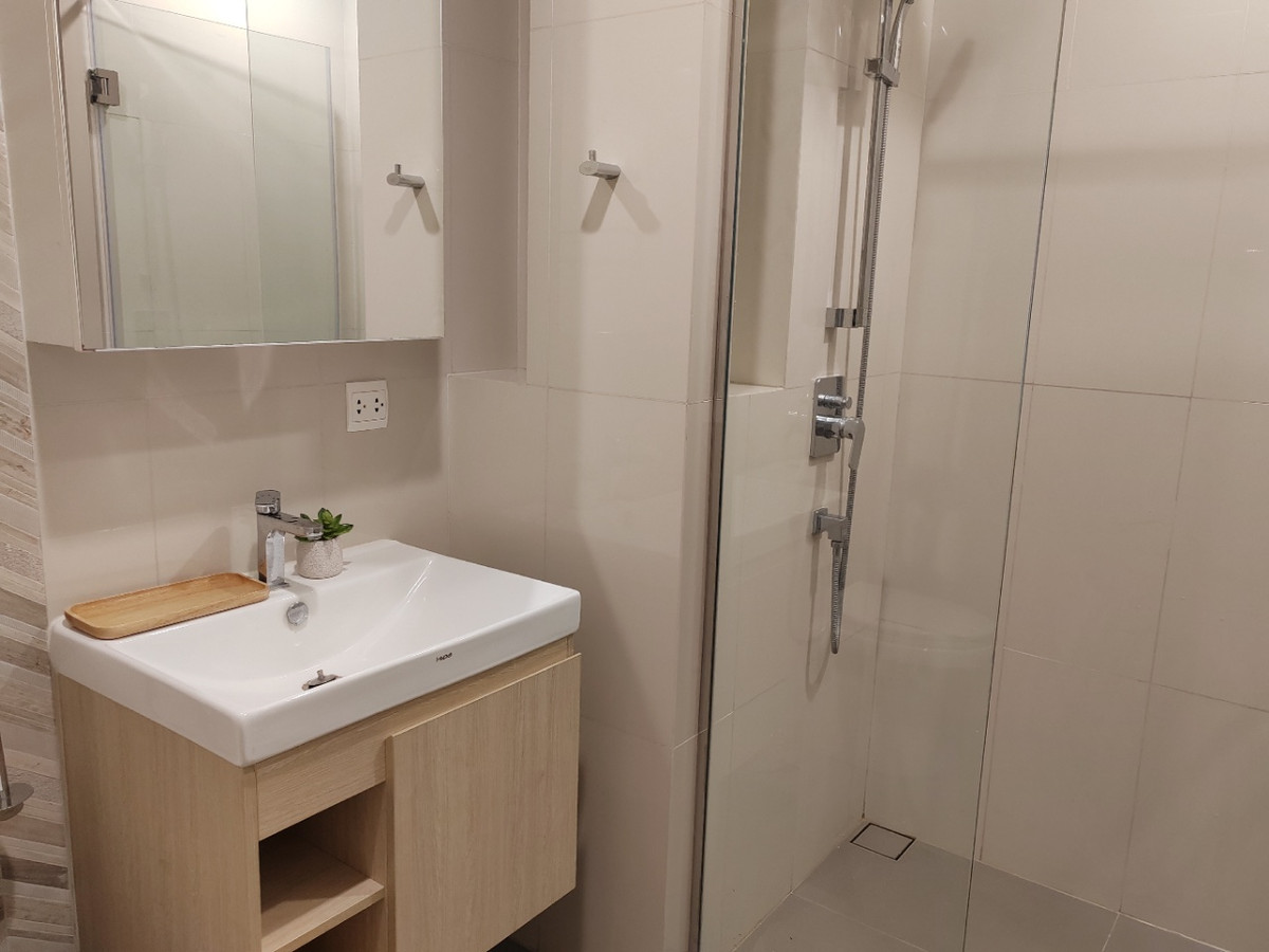 For RentCondoSukhumvit, Asoke, Thonglor : Oka Haus 35 sqm condo for rent 22k high floor view!