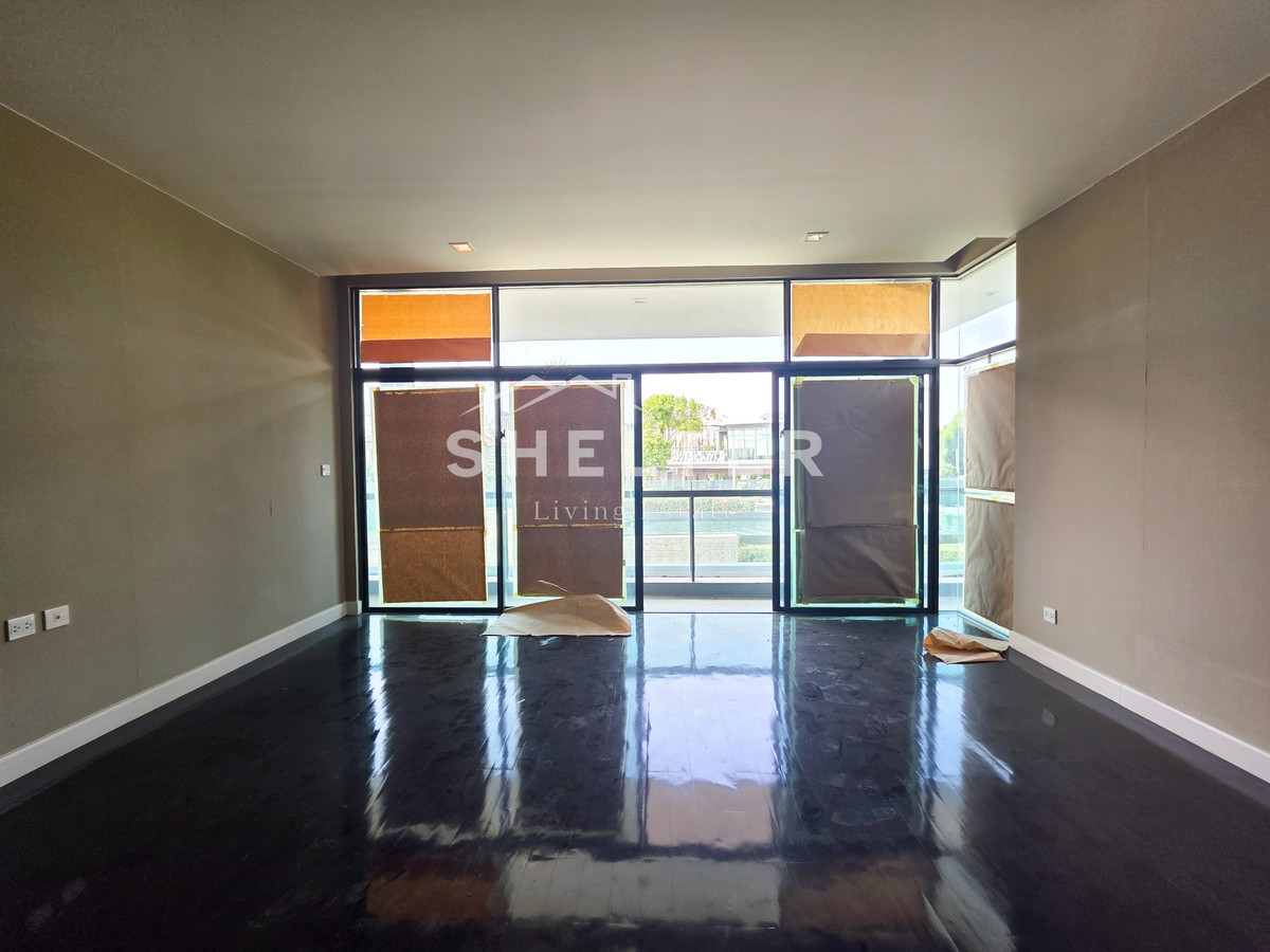 For SaleHousePattanakan, Srinakarin : Single house near the BTS, both yellow and orange. Can connect to both Srinakarin-Pattanakarn-Rama 9 Samitivej Hospital, ABAC University International School🚃