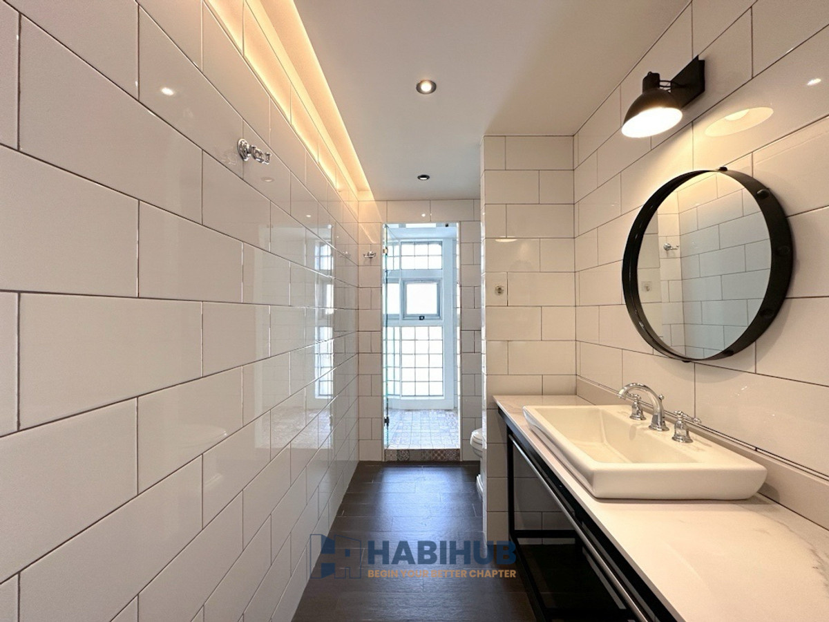 For SaleCondoOnnut, Udomsuk : 🏠✨ Penthouse Condominium 3 | 4 Bedroom Duplex Condo for Sale (HBH-HL-23)