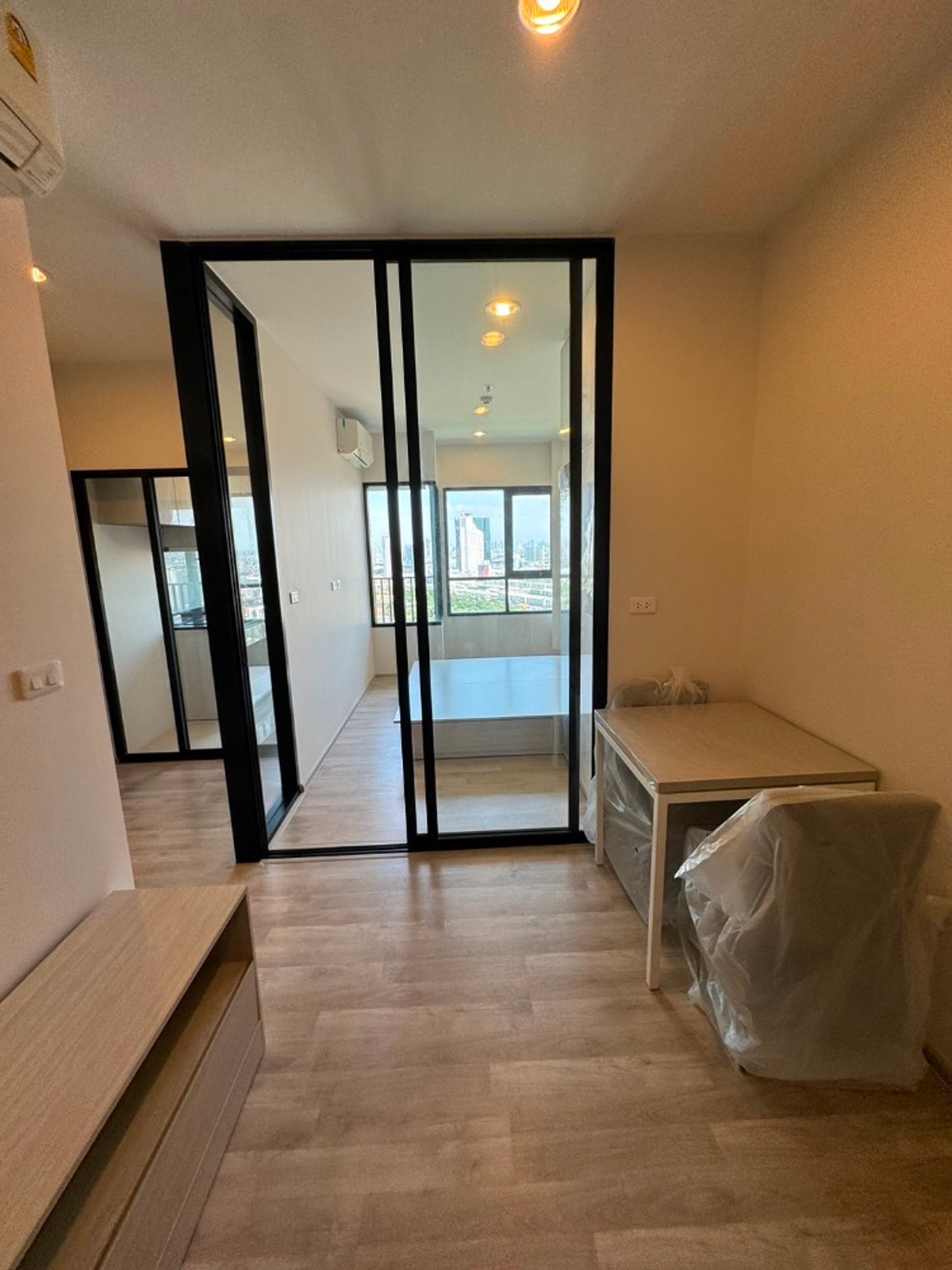 For RentCondoBangna, Bearing, Lasalle : For Rent 📍 Niche MONO Mega Space Bangna 📍 Fully furnished with appliances. Near Mega Bangna.