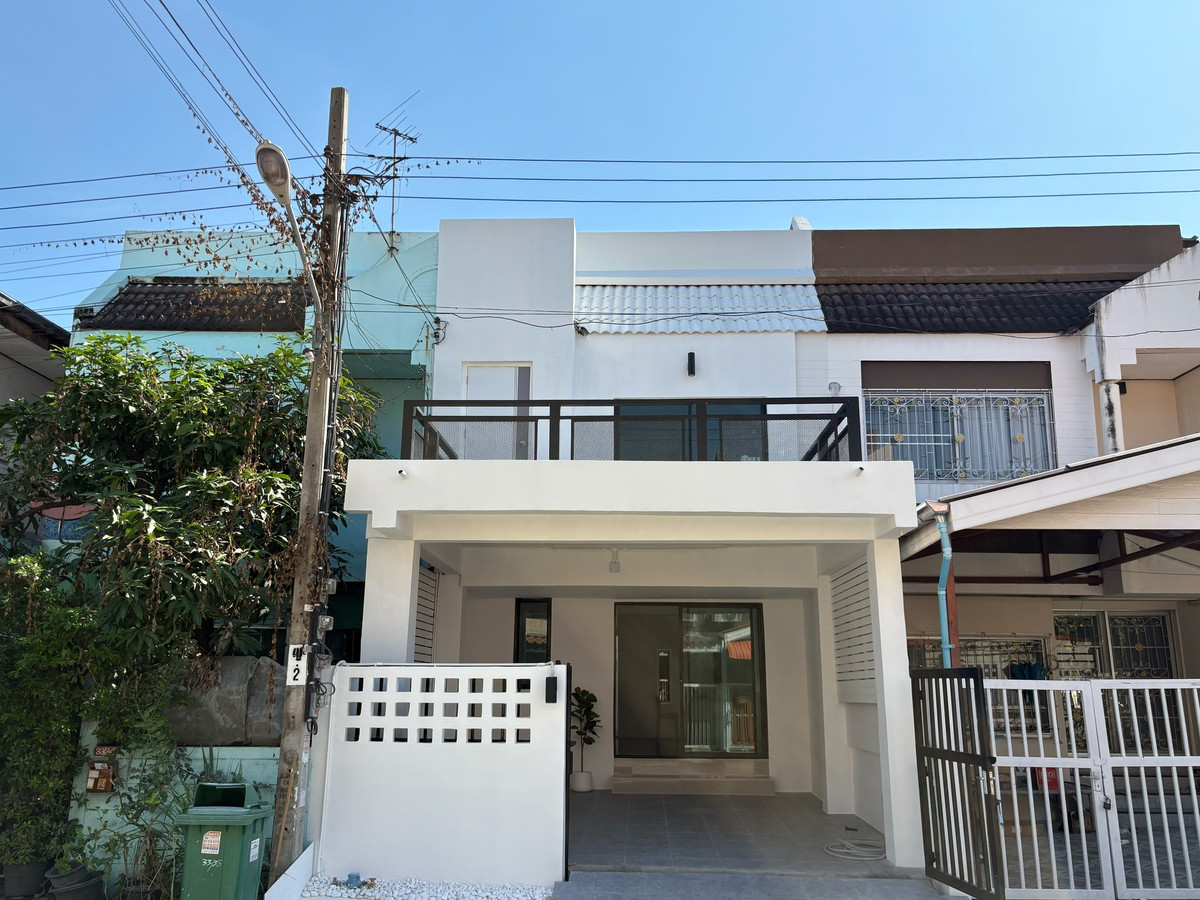 ขายทาวน์โฮมนนทบุรี บางใหญ่ บางบัวทอง : ✨ สวยโมเดิร์น โซจึ้งสุดในย่าน! ขายทาวน์เฮ้าส์ ร่มรื่นวิลล์ 4 (ใกล้ MRT สามแยกบางใหญ่) 🚆