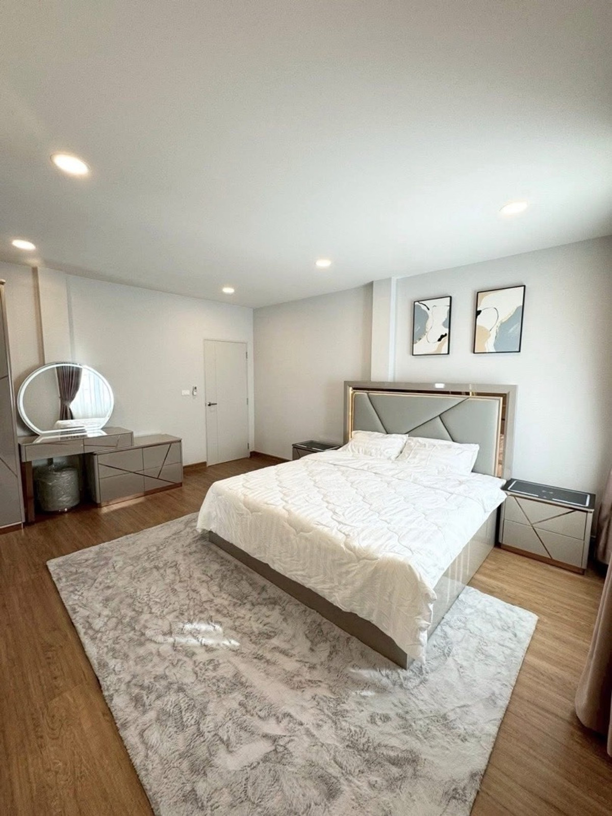 ให้เช่าบ้านบางนา แบริ่ง ลาซาล : Centro Bangna( เฟส2) Ready to move in