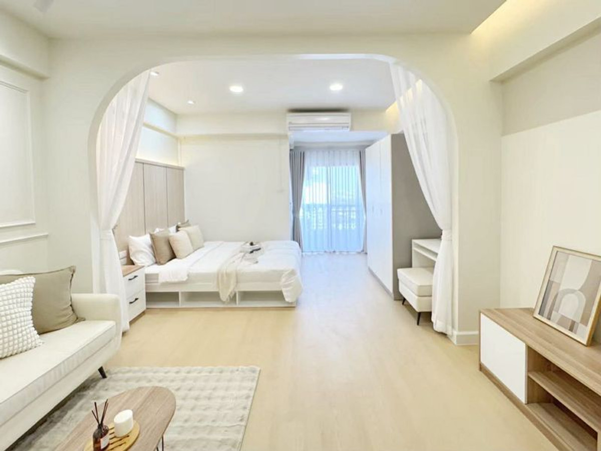 For SaleCondoRatchadapisek, Huaikwang, Suttisan : 🏙️ Condo in the heart of Ratchada Price in the middle of a million! Installments are cheaper than renting | Regent Ratchada Tower for sale ✨
