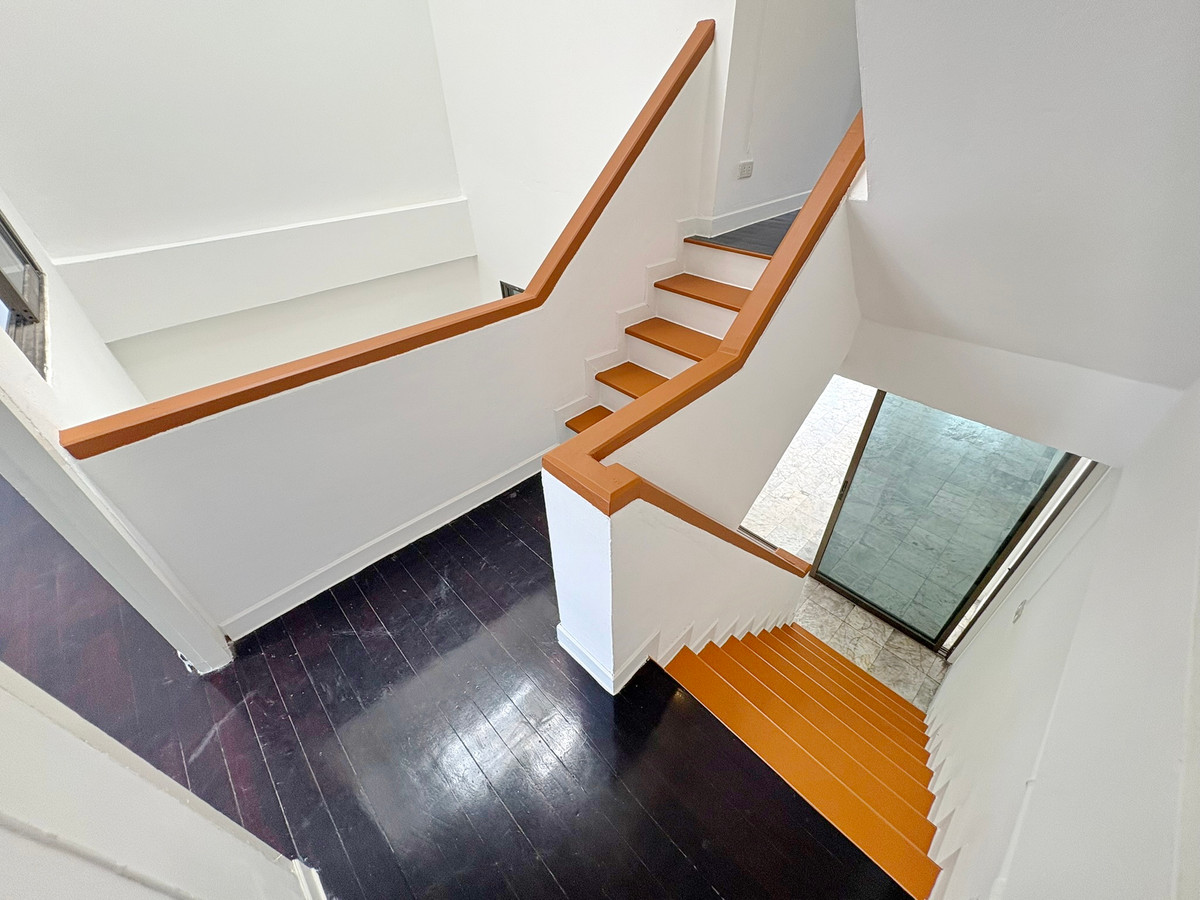 ขายทาวน์โฮมพระราม 9 เพชรบุรีตัดใหม่ RCA : CB001♛♚ทาวน์เฮ้าส์ 6 ห้องนอน ขาย⚝อินทามระ♜MRT สุทธิสาร∞065-9423251,099-5919653▚Line@sureresidence