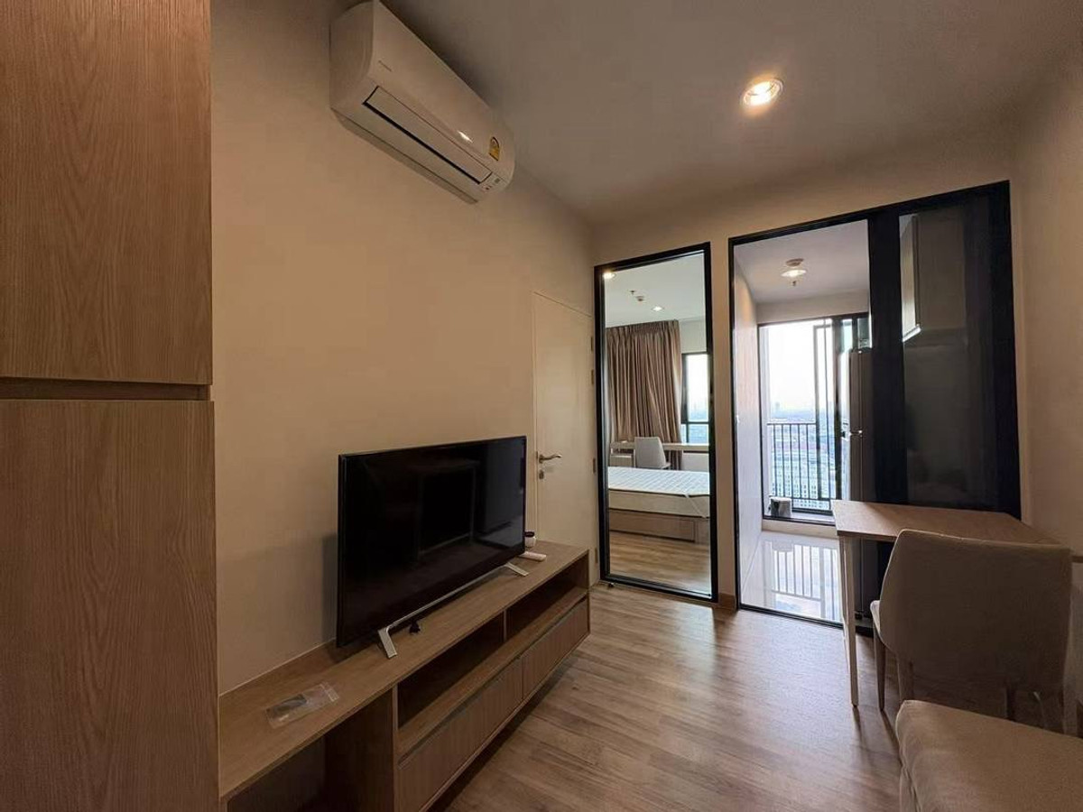 For RentCondoBangna, Bearing, Lasalle : For rent, Niche Mono Sukhumvit - Bearing, big room, comfortable! 1 bedroom, 28 sq m, high floor, beautiful view, price only 10k.