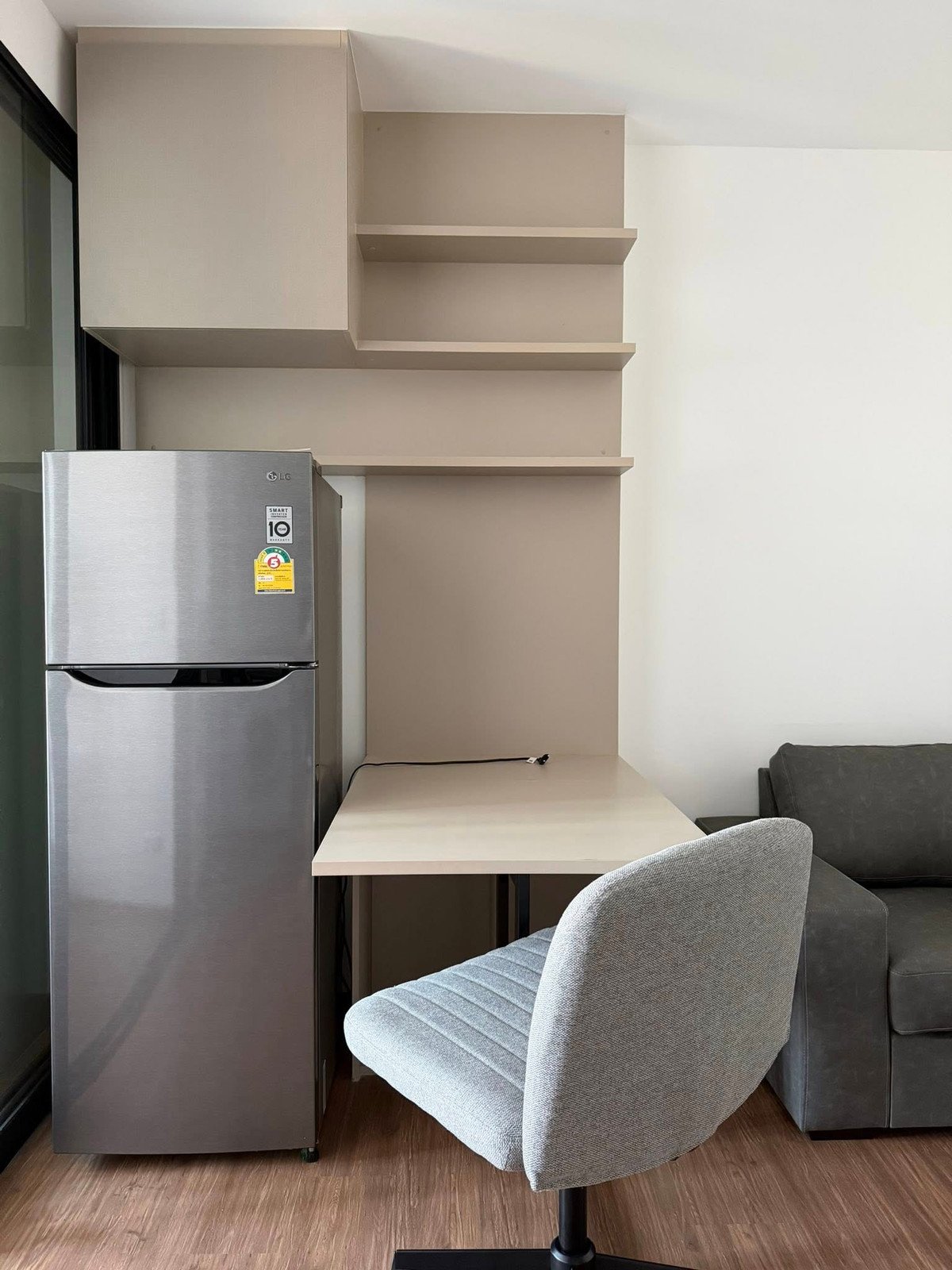 For RentCondoMin Buri, Romklao : For Rent ✨ The Origin Ram 209 Interchange ✨ Fully furnished with appliances. Close to 2 MRT lines: Pink Line and Orange Line.