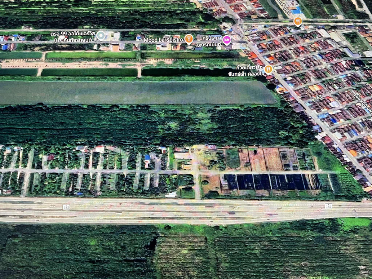 For SaleLandPathum Thani,Rangsit, Thammasat : Empty land for sale, 20 rai (can be divided for sale) next to Thanyaburi Road. Rangsit Nakhon Nayok Khlong 6 (East side) Rangsit Nuea Subdistrict, Thanyaburi District, Pathum Thani
