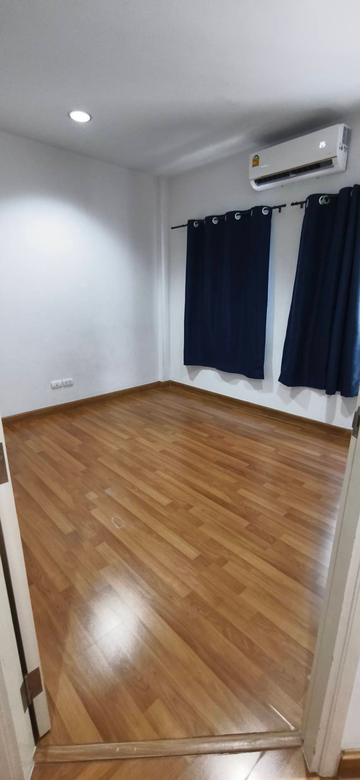 ให้เช่าทาวน์โฮมเลียบทางด่วนรามอินทรา : 💥CP-10384💥ให้เช่า ทาวน์โฮม โครงการบ้านกลางเมือง เออร์บาเนี่ยน พระราม 9 - ลาดพร้าว👉แอดไลน์ @rangrak