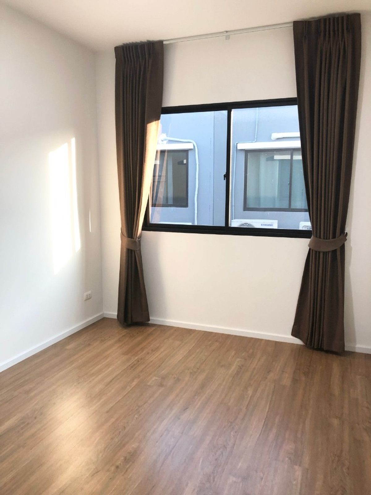 ให้เช่าทาวน์โฮมนวมินทร์ รามอินทรา : ให้เช่าทาวน์โฮม พลีโน่พหลโยธิน-วัชรพล 2 (Pleno Phaholyothin-Watcharapol 2) 