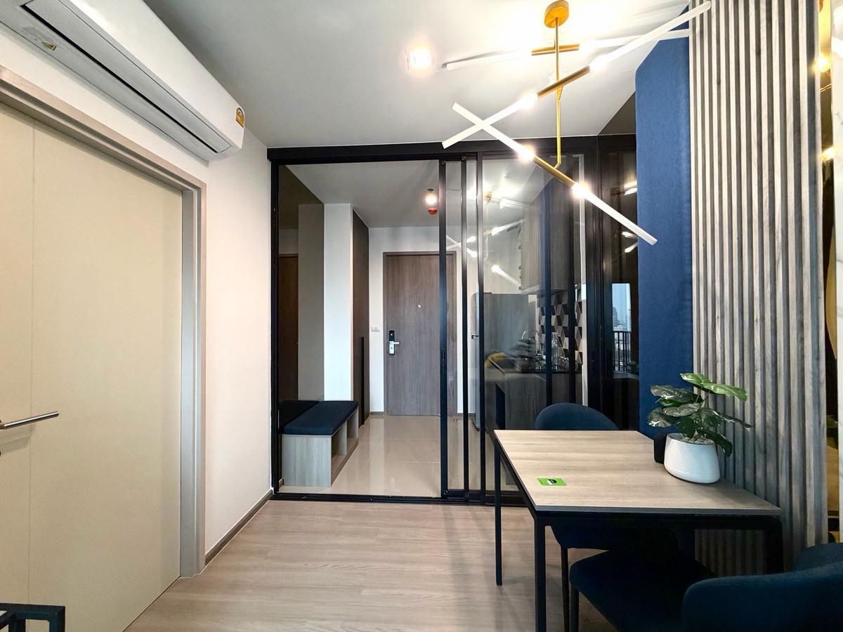 ขายคอนโดพระราม 9 เพชรบุรีตัดใหม่ RCA : ขายด่วน ✨ THE BASE Phetchaburi - Thonglor ✨ เฟอร์นิเจอร์ และ เครื่องใช้ไฟฟ้าครบ ใกล้ BTS ทองหล่อ