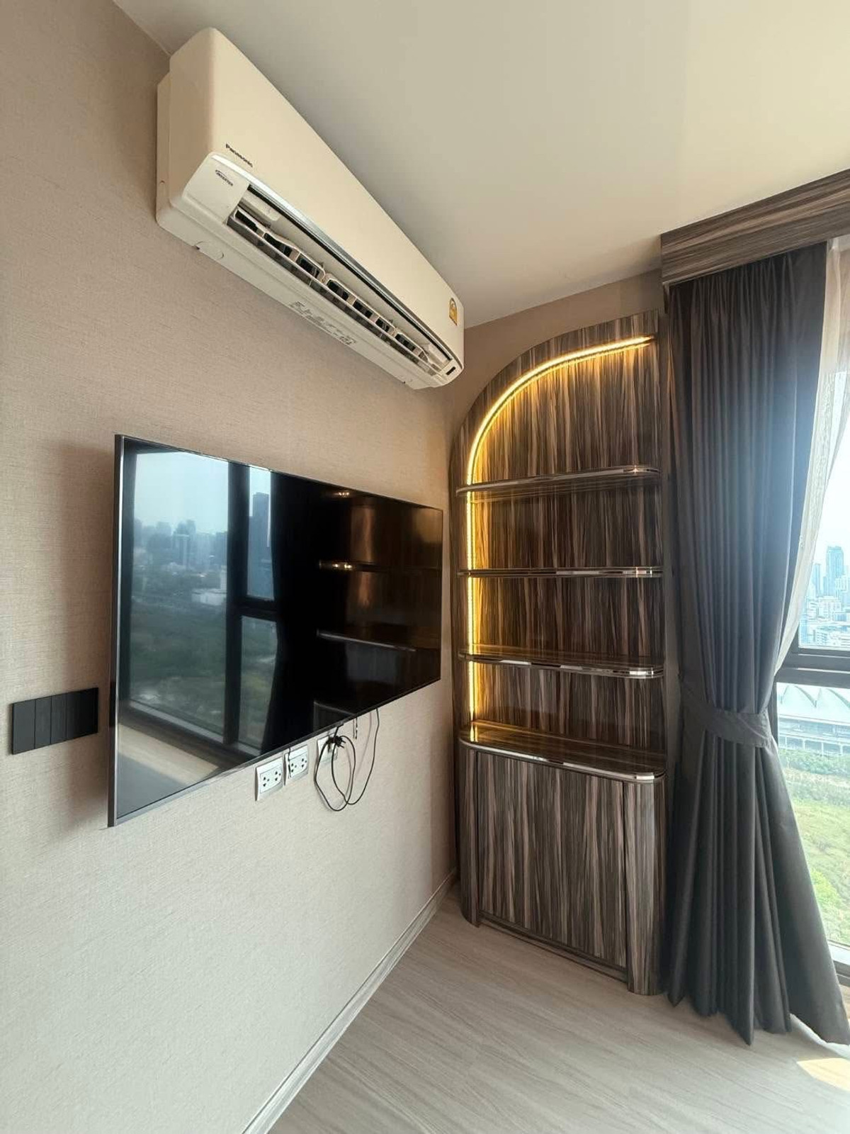 For RentCondoRama9, Petchburi, RCA : For Rent: Life Asoke Hype, 45,000 THB [TTr260303]