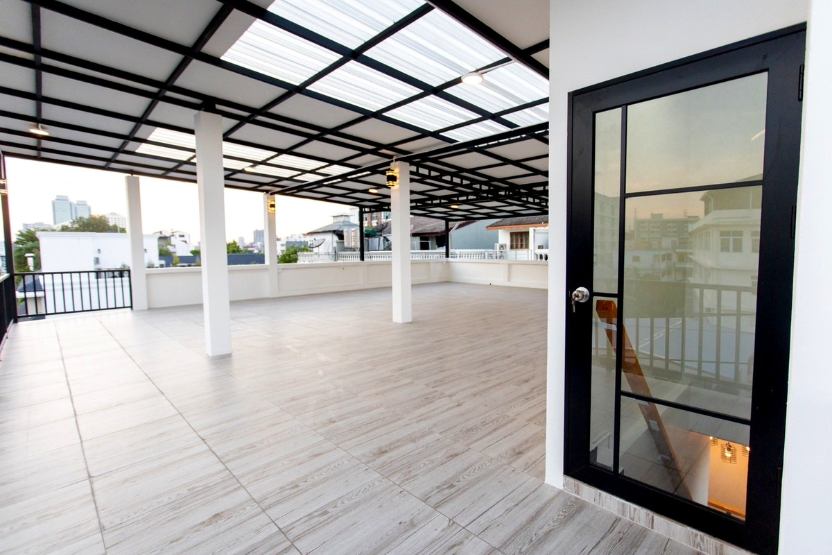 For SaleHome OfficeRatchadapisek, Huaikwang, Suttisan : CB081♛♚Home office 4 bedrooms for sale⚝Huai Khwang♜MRT Huai Khwang∞065-9423251,099-5919653▚Line@sureresidence