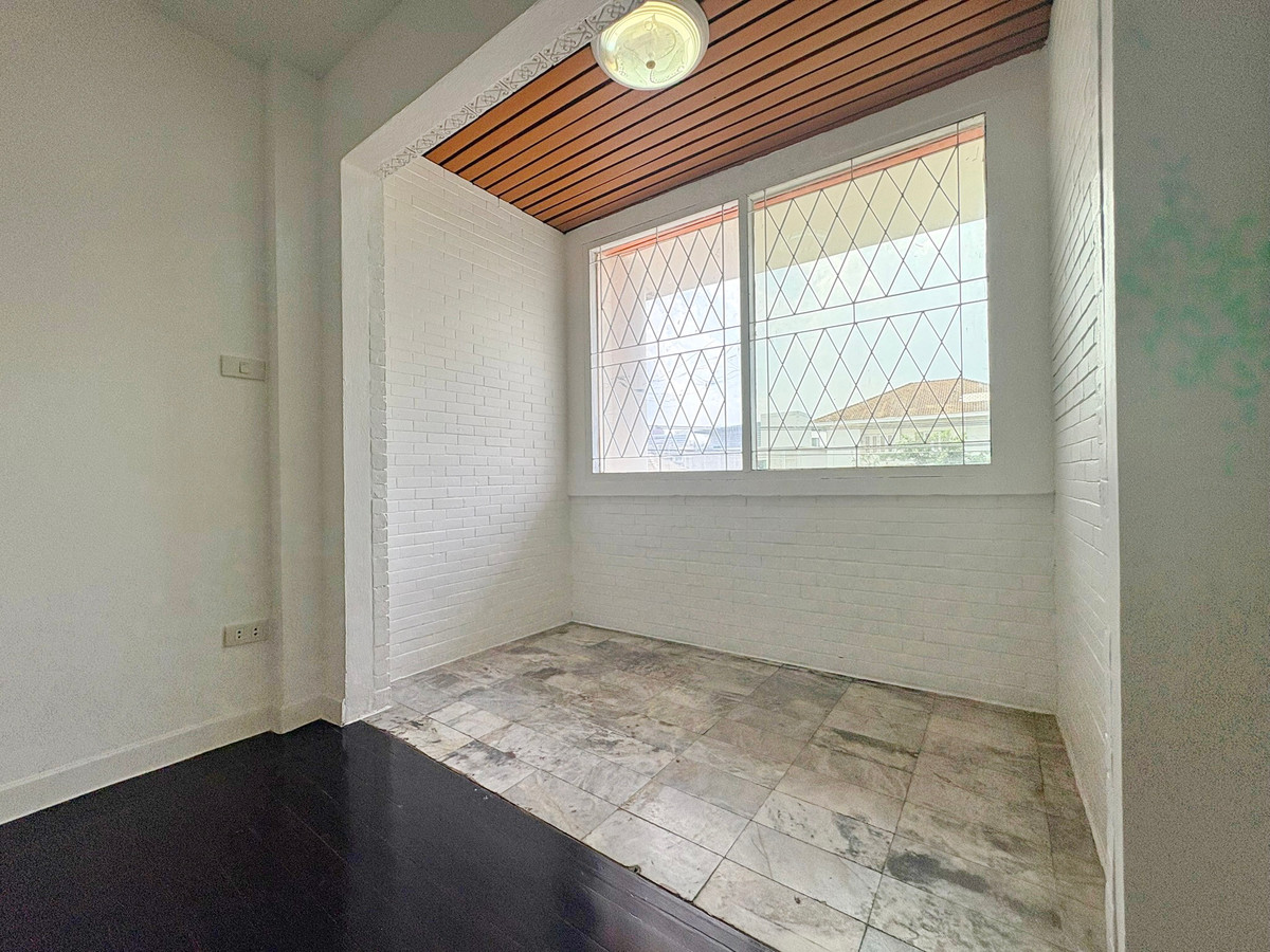 ขายทาวน์โฮมพระราม 9 เพชรบุรีตัดใหม่ RCA : CB001♛♚ทาวน์เฮ้าส์ 6 ห้องนอน ขาย⚝อินทามระ♜MRT สุทธิสาร∞065-9423251,099-5919653▚Line@sureresidence