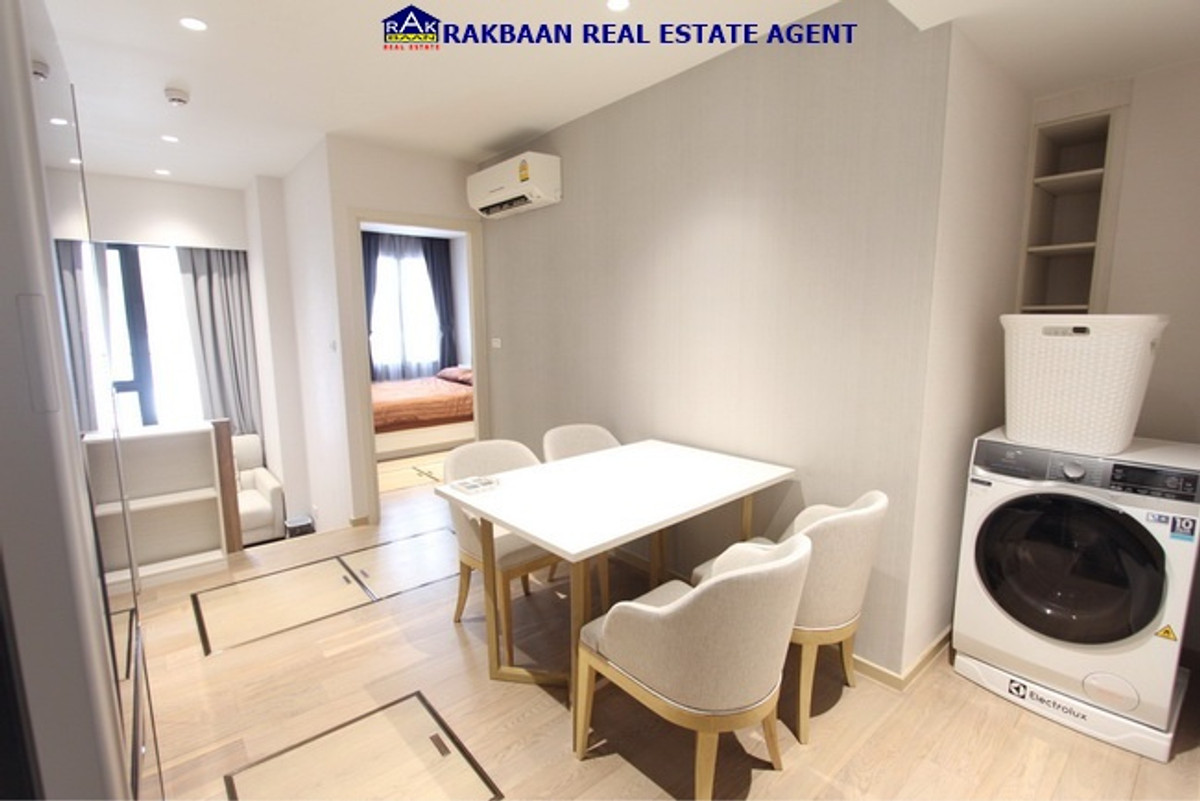 For RentCondoSukhumvit, Asoke, Thonglor : Condo for rent Runesu Runesu Thonglor Sukhumvit 33.37 sq m, 1 bedroom, 1 bathroom, fully furnished, ready to move in, on the 2nd floor (same floor as the onsen)