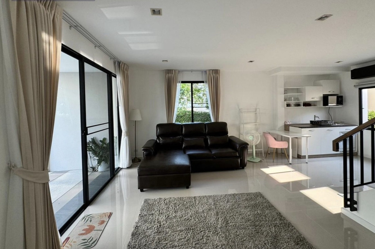 ให้เช่าทาวน์โฮมอ่อนนุช อุดมสุข : ให้เช่าทาวน์เฮ้าส์ 3 ชั้น หลังมุม มีพื้นที่ข้างบ้าน โครงการ Q Prime Sukhumvit 77 สุขุมวิท 77 ซ.อ่อนนุช 46