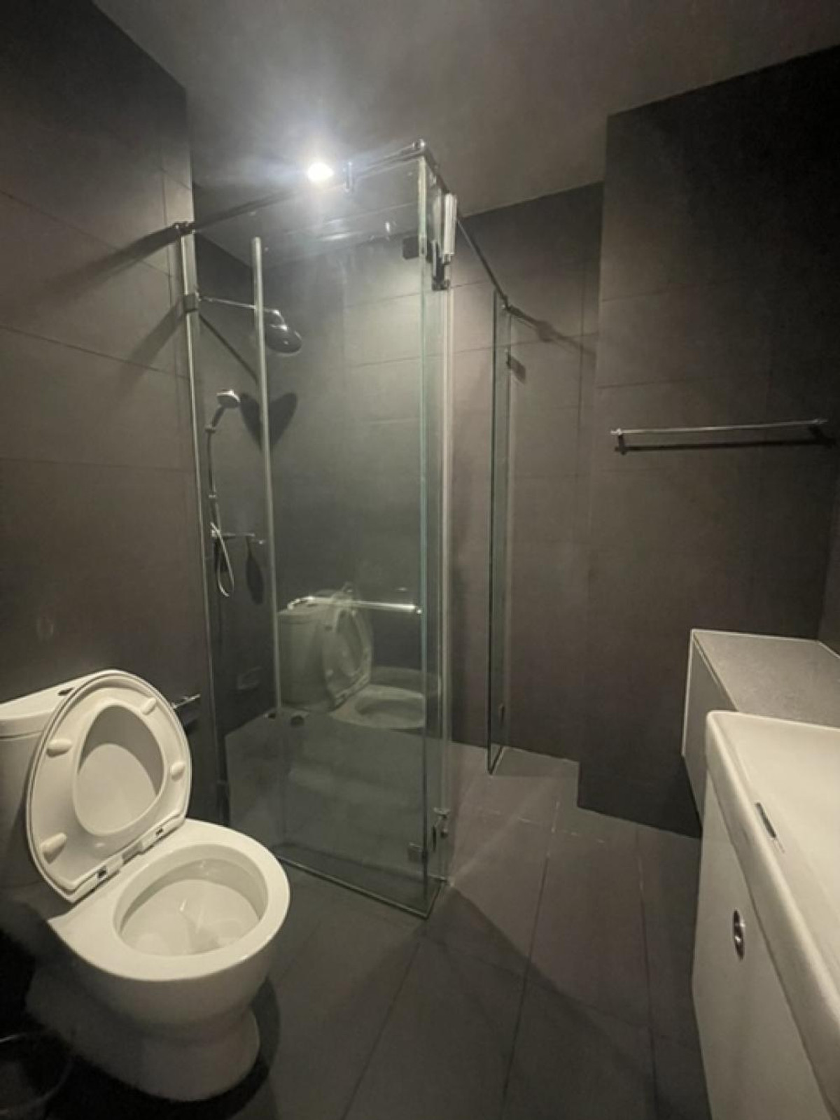 For RentCondoWitthayu, Chidlom, Langsuan, Ploenchit : For Rent: Noble Ploenchit, 80,000 THB [MPr260301]