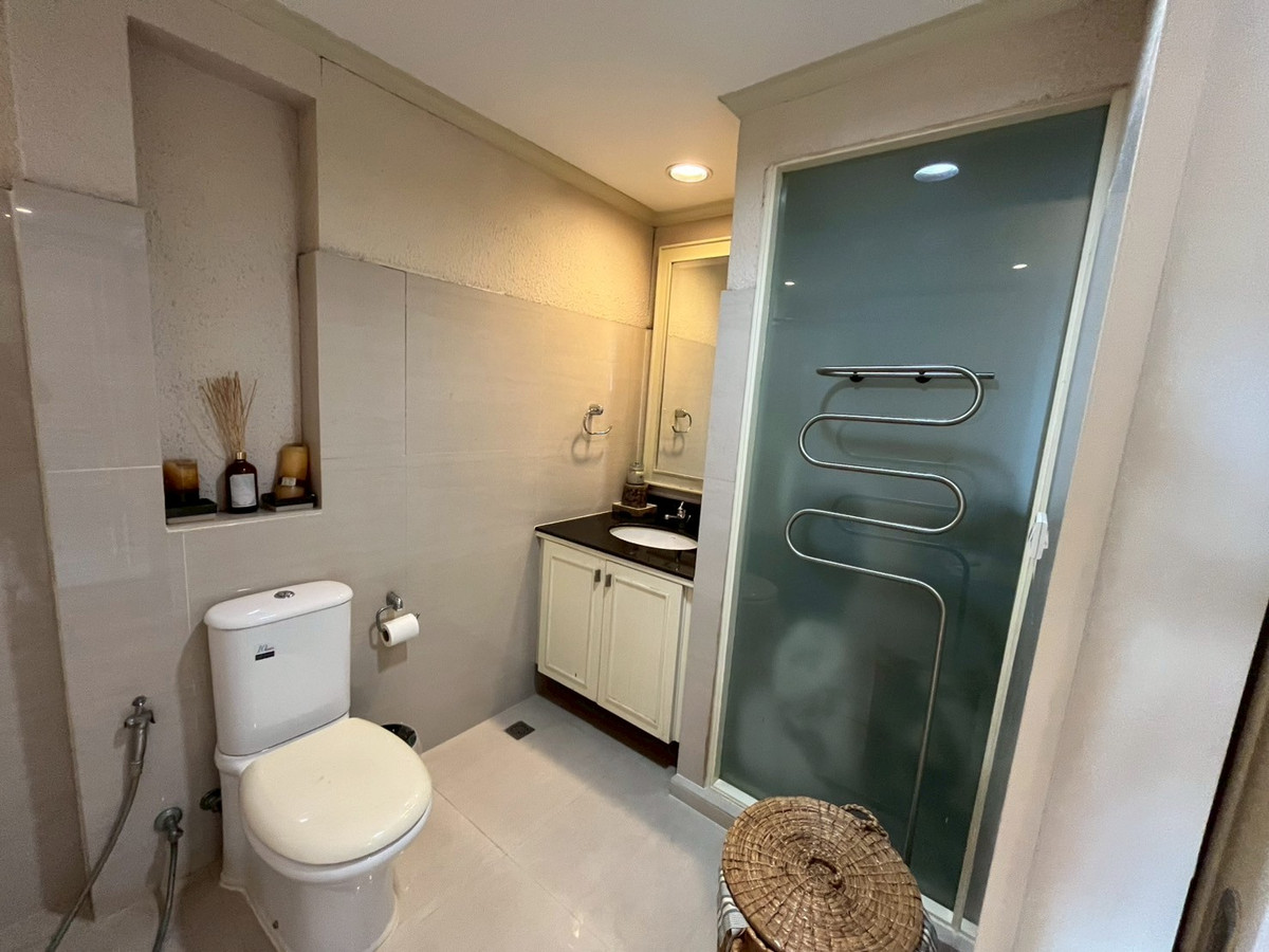 For SaleCondoWitthayu, Chidlom, Langsuan, Ploenchit : Luxury Penthouse for sale, Navin Court Ruamrudee 3 | 419 sq m., 7 bedrooms, 8 bathrooms, near BTS Ploenchit and Lumpini Park.