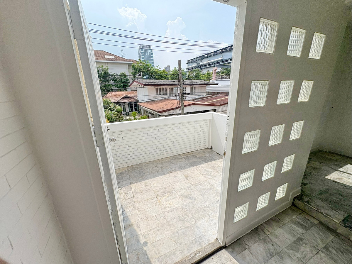 ขายทาวน์โฮมพระราม 9 เพชรบุรีตัดใหม่ RCA : CB001♛♚ทาวน์เฮ้าส์ 6 ห้องนอน ขาย⚝อินทามระ♜MRT สุทธิสาร∞065-9423251,099-5919653▚Line@sureresidence