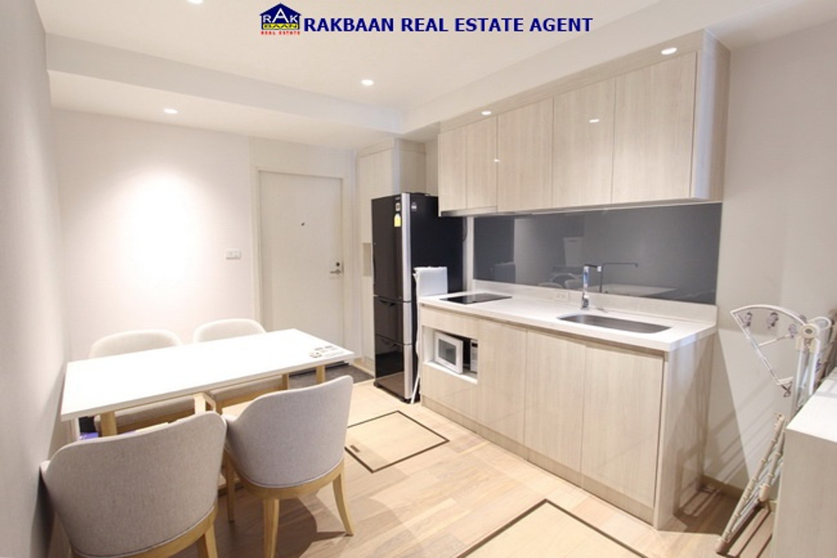 For RentCondoSukhumvit, Asoke, Thonglor : Condo for rent Runesu Runesu Thonglor Sukhumvit 33.37 sq m, 1 bedroom, 1 bathroom, fully furnished, ready to move in, on the 2nd floor (same floor as the onsen)