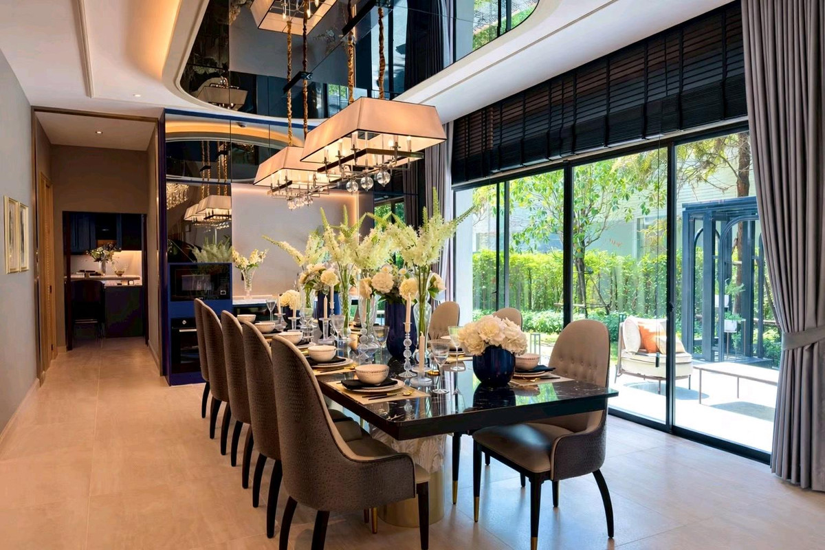 ขายบ้านเกษตร นวมินทร์ ลาดปลาเค้า : ขาย ◈ Grand Bangkok Boulevard Ramintra–Kaset Nawamin ◈ บ้านตัวอย่างแปลงพิเศษ 300 ตร.วา • ได้ทุกอย่างตามภาพราคาขาย 119,000,000 บาท