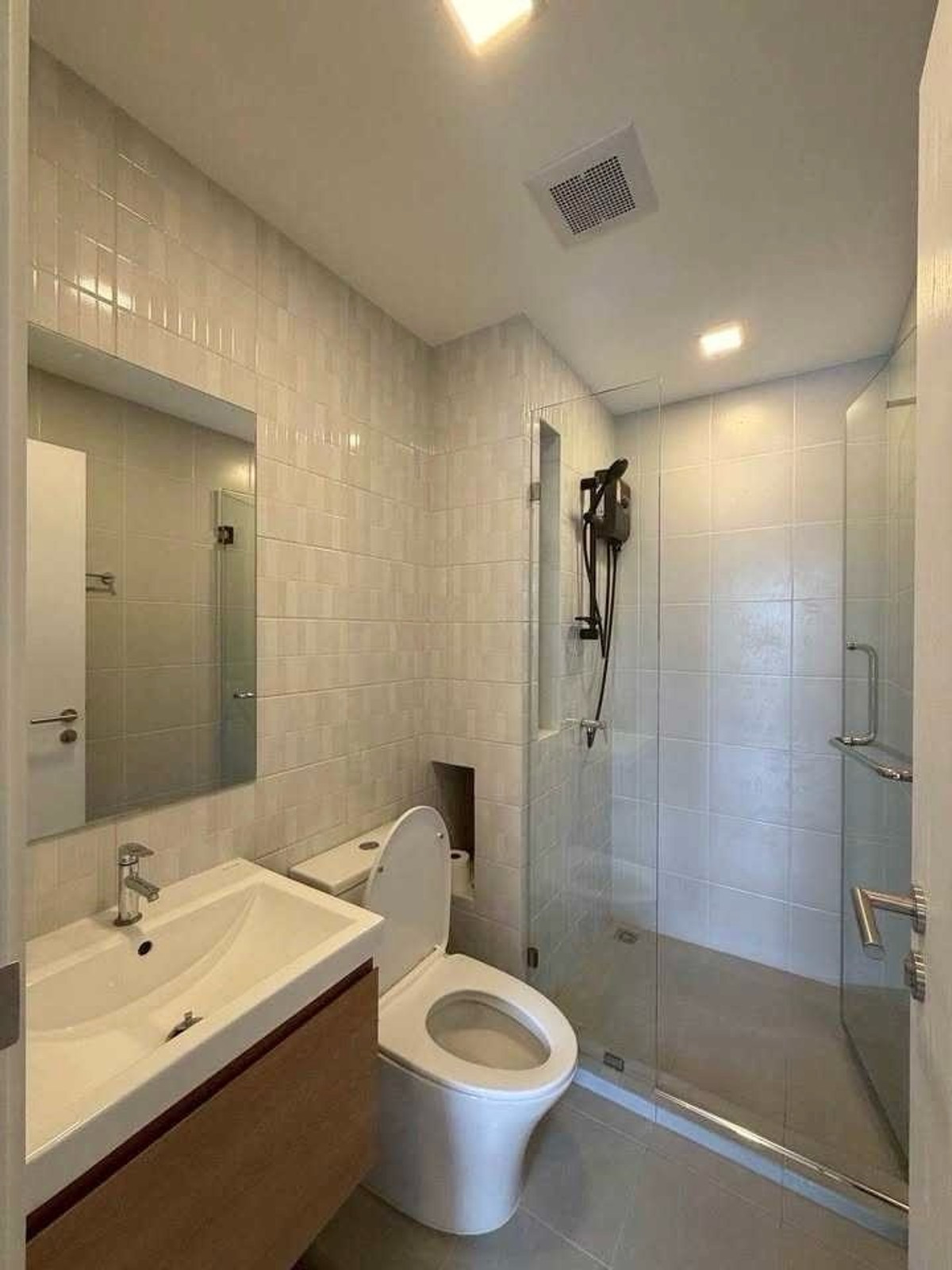 For RentCondoPinklao, Charansanitwong : 💙@condocurator 💙 For rent Chapter One Spark Charan, fully furnished. There is a washing machine [PM4768]