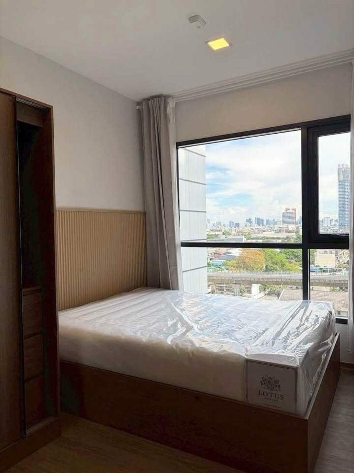 For RentCondoPinklao, Charansanitwong : 💙@condocurator 💙 For rent Chapter One Spark Charan, fully furnished. There is a washing machine [PM4768]