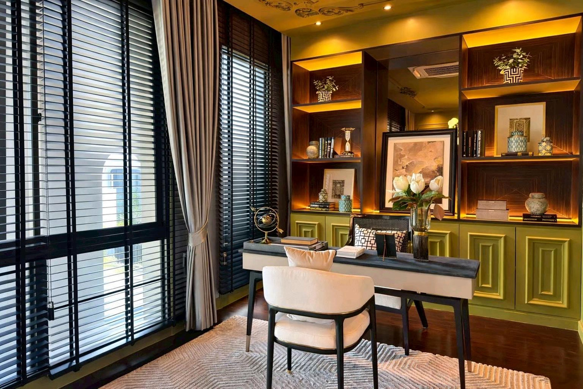 ขายบ้านเกษตร นวมินทร์ ลาดปลาเค้า : ขาย ◈ Grand Bangkok Boulevard Ramintra–Kaset Nawamin ◈ บ้านตัวอย่างแปลงพิเศษ 300 ตร.วา • ได้ทุกอย่างตามภาพราคาขาย 119,000,000 บาท