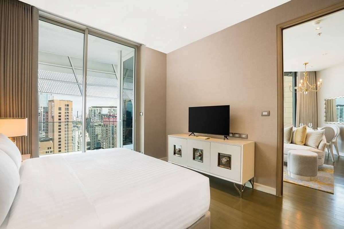 ให้เช่าคอนโดวิทยุ ชิดลม หลังสวน : ✨ Luxury Residence in the Heart of Ratchadamri – Special Promotion 85,000 THB/Month ✨