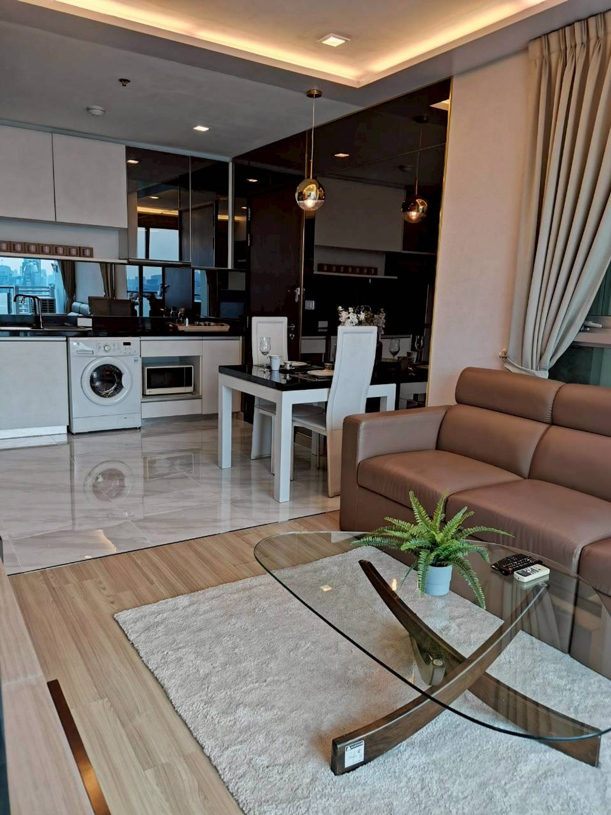 For SaleCondoOnnut, Udomsuk : Sky Walk Residences / 1 Bedroom (SALE WITH TENENT), Sky Walk Residences / 1 Bedroom (Sale with Tenant) JSMN037