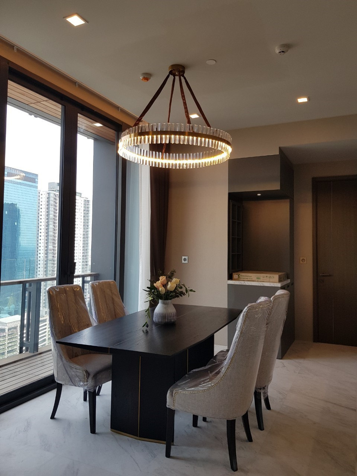 For RentCondoSukhumvit, Asoke, Thonglor : !! Beautiful room for rent, Condo The Monument Thonglor, near BTS Thonglor.