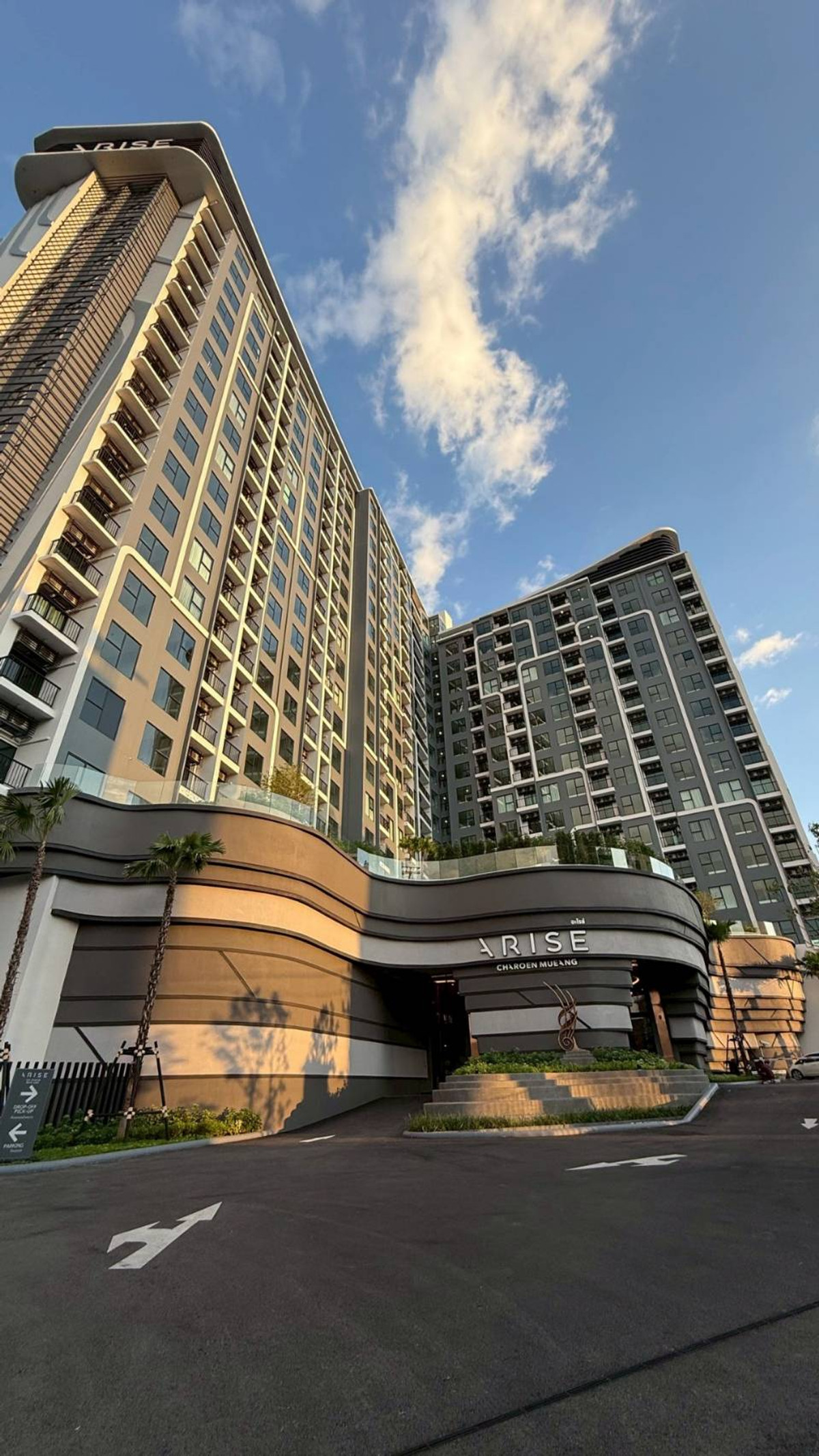 ให้เช่าคอนโดเชียงใหม่ : 🏙️🏙️ ให้เช่าคอนโดหรู / ใกล้เซ็นทรัลเฟสติวัล เชียงใหม่ เพียง 5–7 นาที🏙️🏙️