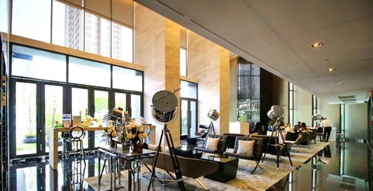 ให้เช่าคอนโดพระราม 9 เพชรบุรีตัดใหม่ RCA : เช่า Rhythm Asoke ห้องมุม ห้องใหม่พร้อมเข้าอยู่ใจกลางพระราม 9