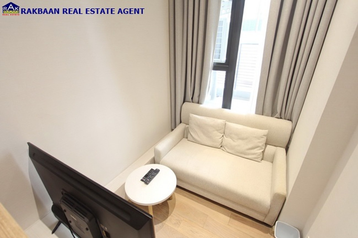 For RentCondoSukhumvit, Asoke, Thonglor : Condo for rent Runesu Runesu Thonglor Sukhumvit 33.37 sq m, 1 bedroom, 1 bathroom, fully furnished, ready to move in, on the 2nd floor (same floor as the onsen)