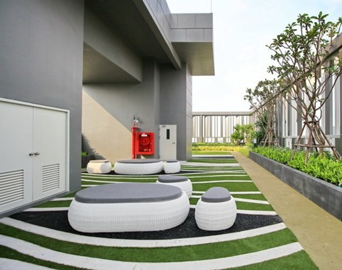 ให้เช่าคอนโดพระราม 9 เพชรบุรีตัดใหม่ RCA : เช่า Rhythm Asoke ห้องมุม ห้องใหม่พร้อมเข้าอยู่ใจกลางพระราม 9