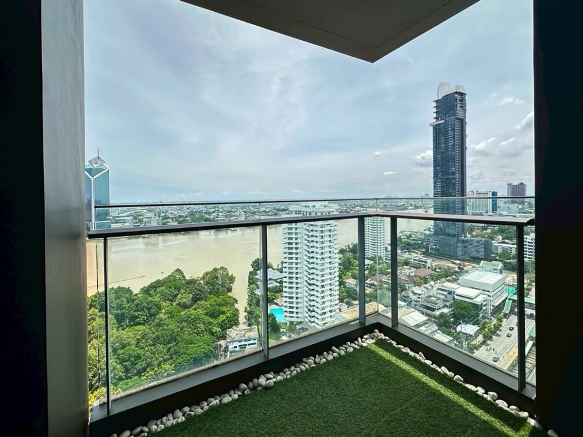 For RentCondoRama3 (Riverside),Satupadit : 🏢 StarView Rama 3 (StarView Rama 3)
(D6902013)
✨ Luxury condo with Chao Phraya River view, highest private in Rama 3 zone.

💰 For sale: 11.11 million baht (transfer fee 50/50)
💰 Rent: 39,500 baht / month