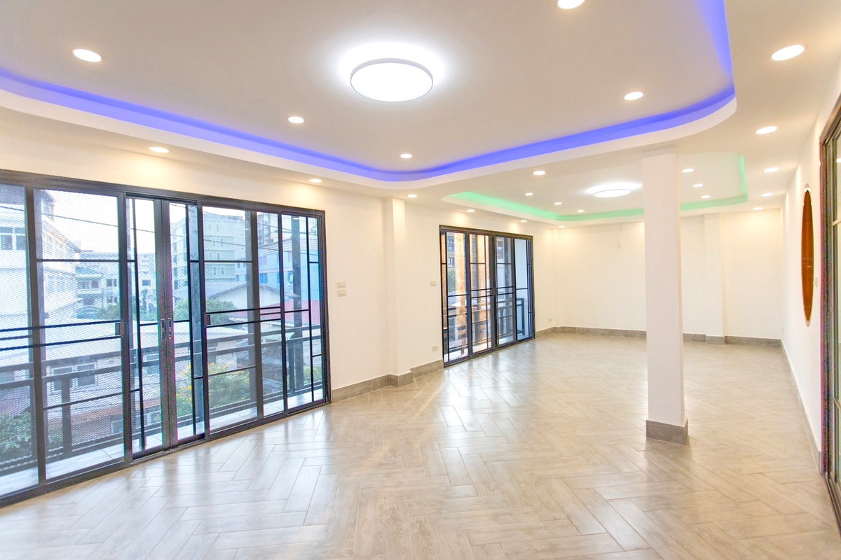 For SaleHome OfficeRatchadapisek, Huaikwang, Suttisan : CB081♛♚Home office 4 bedrooms for sale⚝Huai Khwang♜MRT Huai Khwang∞065-9423251,099-5919653▚Line@sureresidence