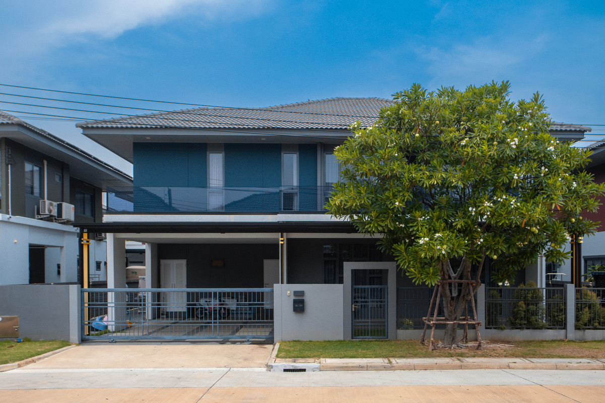 For SaleHouseChaengwatana, Muangthong : 🏡 Luxurious house, fully decorated, main road 12 meters wide, Saransiri Chaiyaphruek-Chaengwattana.