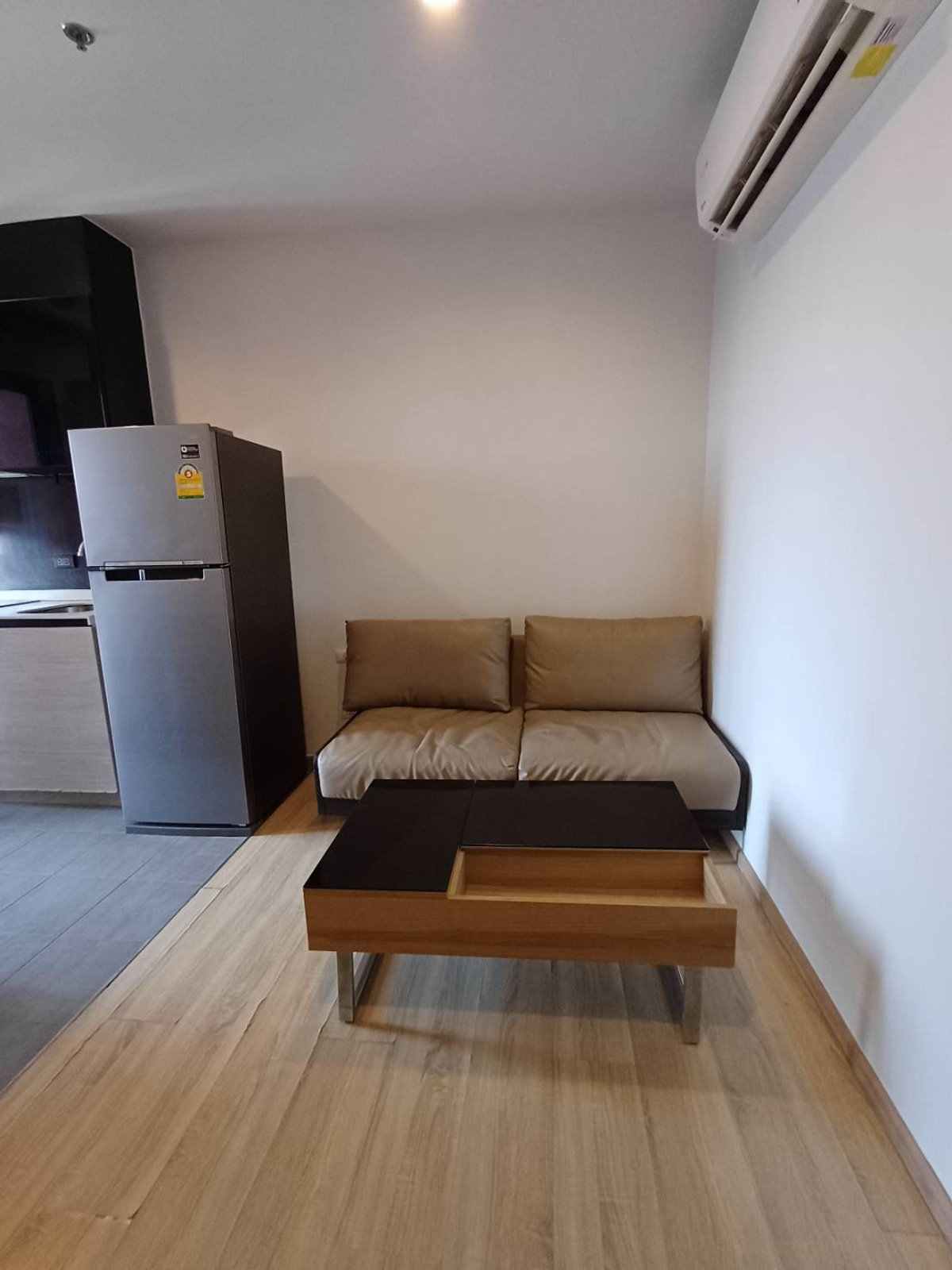 For RentCondoRama9, Petchburi, RCA : For rent, The Base Garden Rama 9 I The Base Garden Rama 9, size 34 sq m., 1 bedroom, 1 bathroom, high floor 20+.